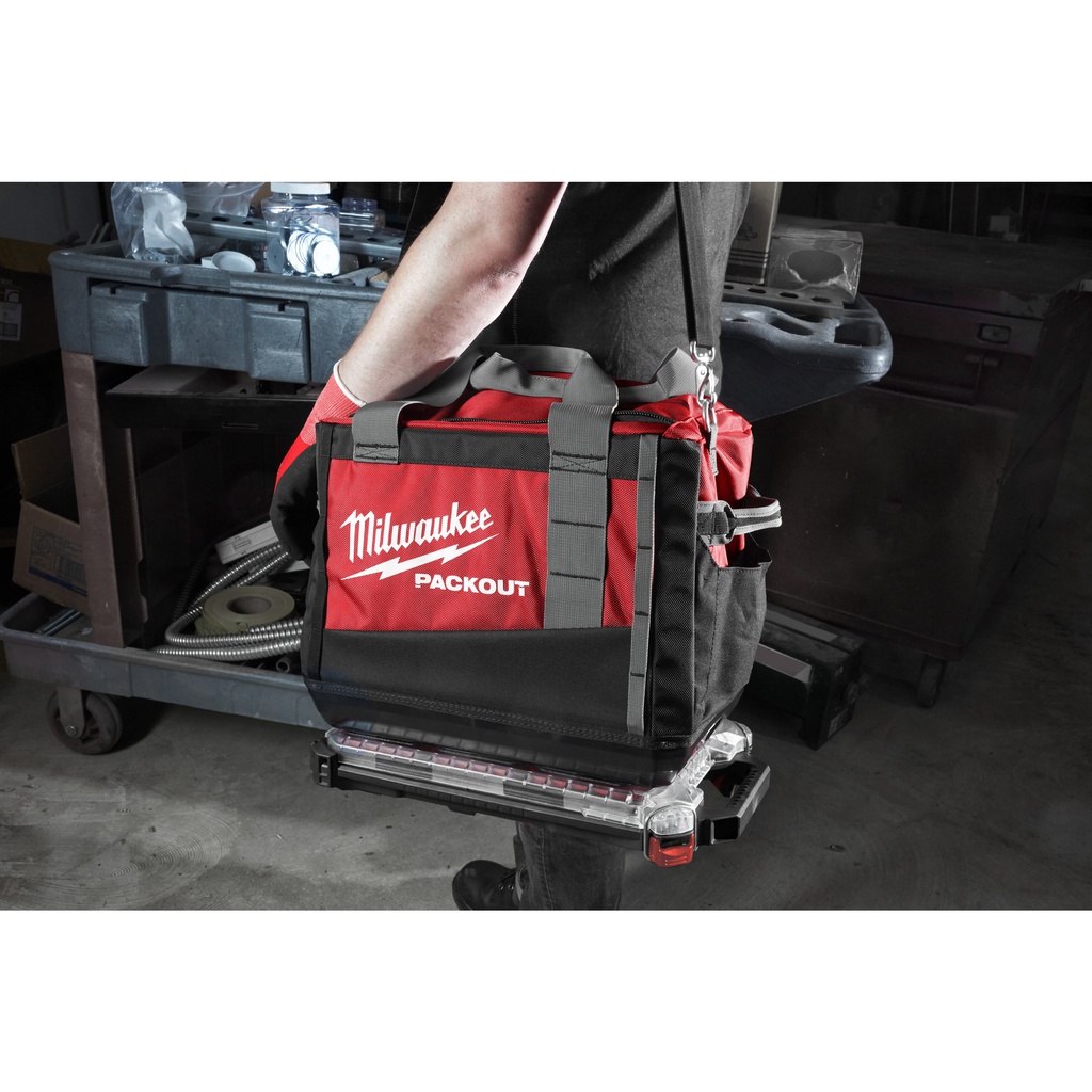 Torby_na_ramię_PACKOUT™_Milwaukee_Packout_Duffel_Bag_15in_/_38cm_1