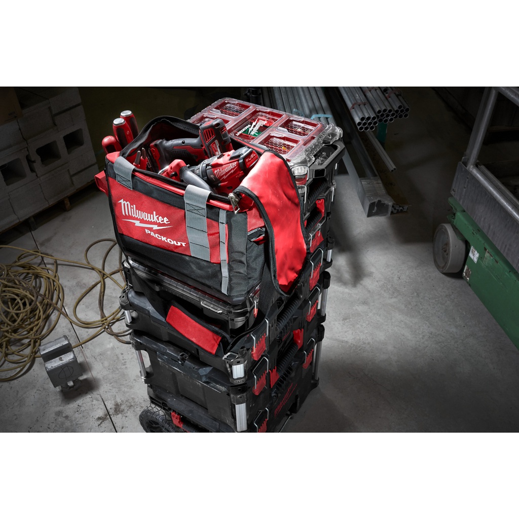 Torby_na_ramię_PACKOUT™_Milwaukee_Packout_Duffel_Bag_15in_/_38cm_3