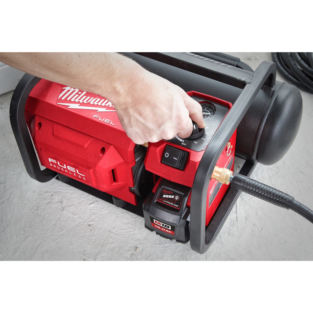 M18_FUEL™_Sprężarka_Milwaukee_M18_FAC-0_8