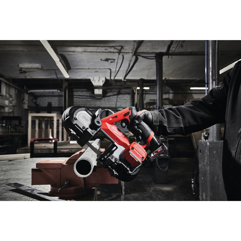 M12_FUEL™_Subkompaktowa_pilarka_taśmowa_do_cięć_głęb._64_mm_Milwaukee_M12_FBS64-402C_5