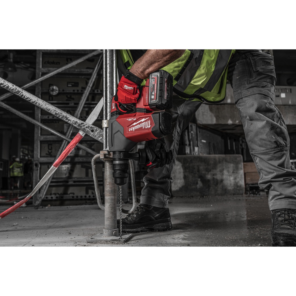Wysokowydajny_młot_M18_FUEL™_z_4_trybami_32_mm_SDS-Plus_z_uchwytem_ONE-KEY™_i_FIXTEC™_Milwaukee_M18_ONEFHPX-0X_2