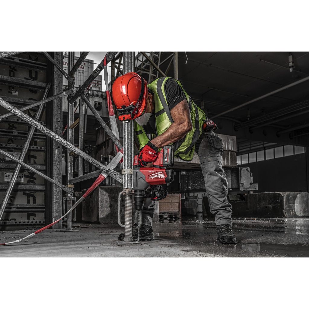 Wysokowydajny_młot_M18_FUEL™_z_4_trybami_32_mm_SDS-Plus_z_uchwytem_ONE-KEY™_i_FIXTEC™_Milwaukee_M18_ONEFHPX-0X_10