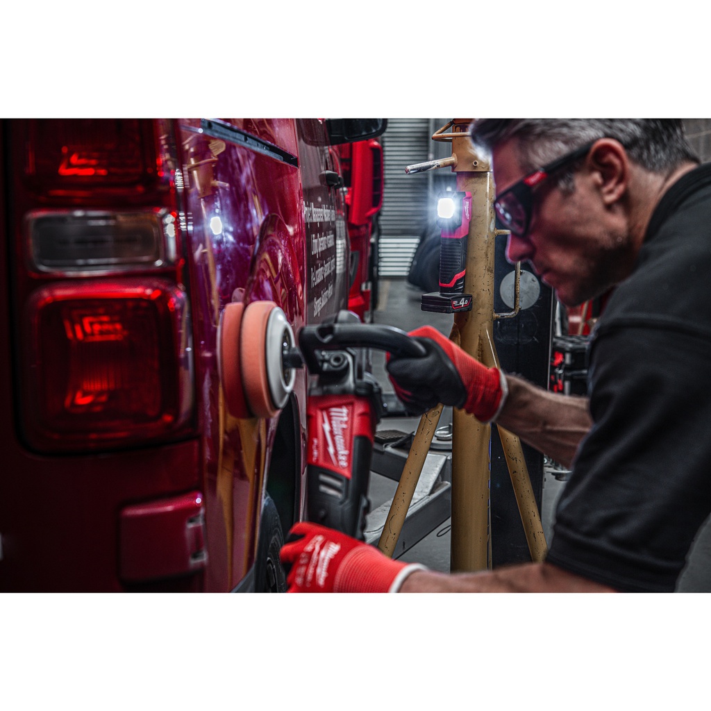 M12_Latarka_dopasowująca_kolor_Milwaukee_M12_CML-401_14