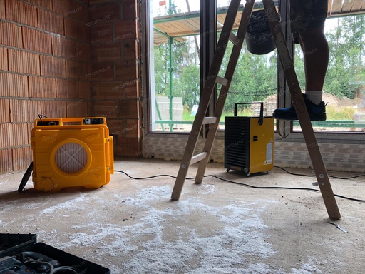 [4025.068] Oczyszczacz powietrza Master MAS 13