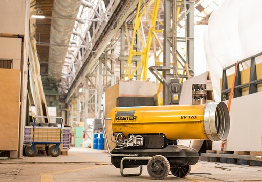 [4013.216] Nagrzewnica olejowa z odprowadzeniem spalin Master BV 170